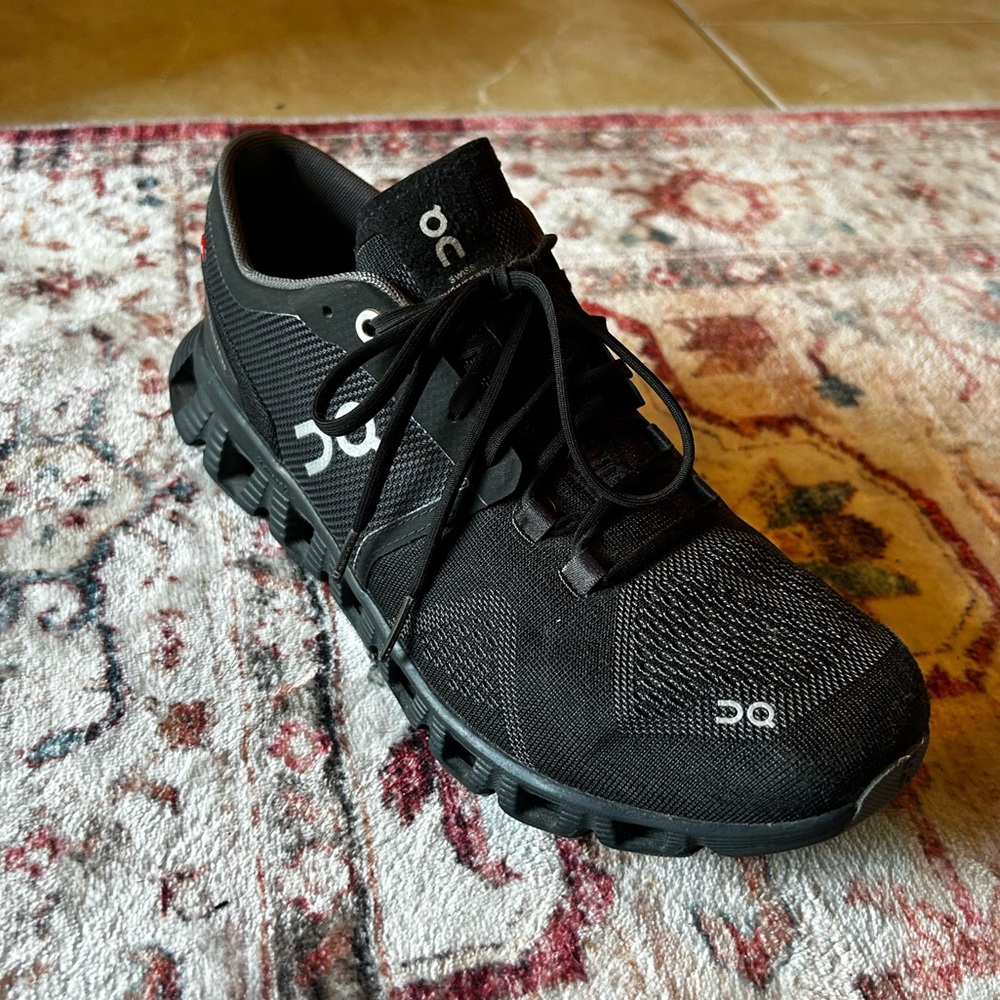 Cloud X 4 Sneaker in Black & Eclipse - Picture 8 of 13